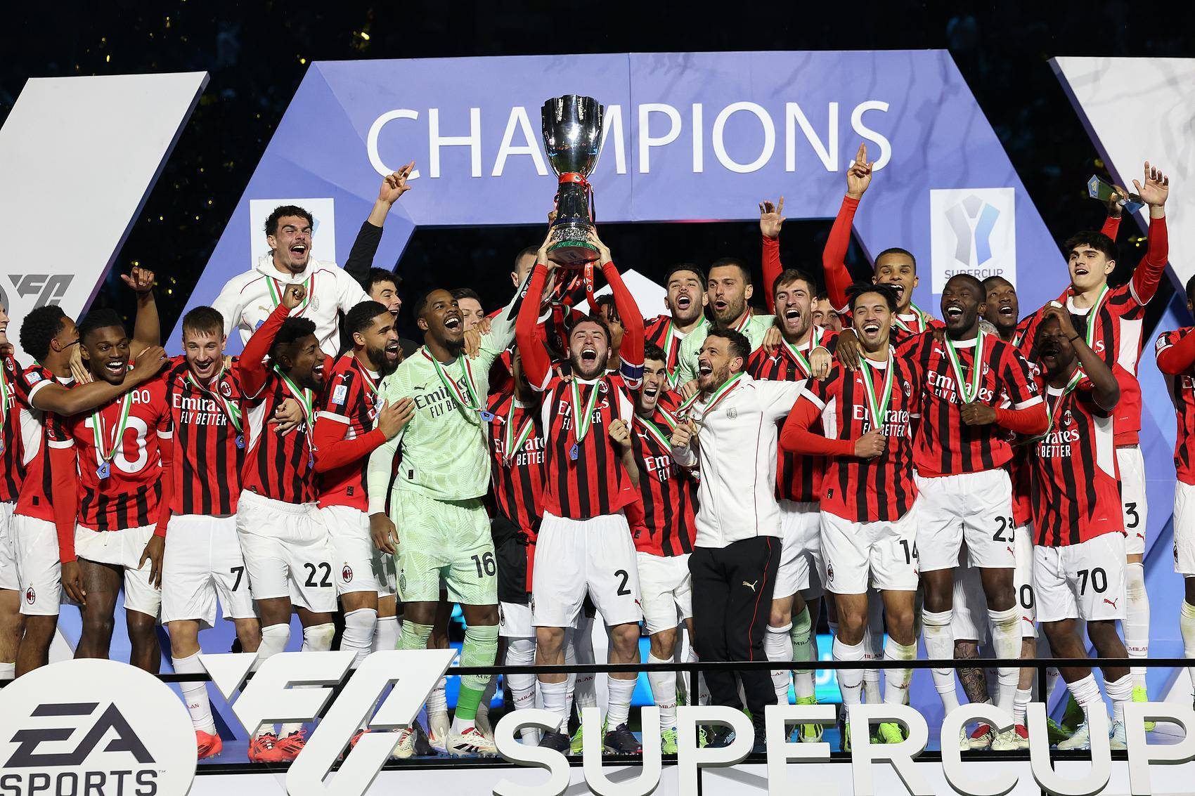 国际米兰主场大胜,积分榜继续攀升的简单介绍 国际米兰主场大胜,积分榜继续攀升的简单介绍