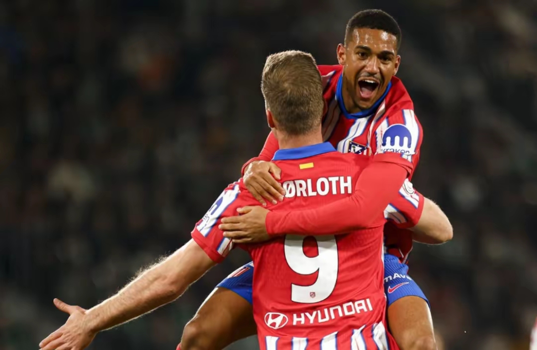 马赛足球队在最近一场比赛中爆冷获胜 马赛足球队在最近一场比赛中爆冷获胜