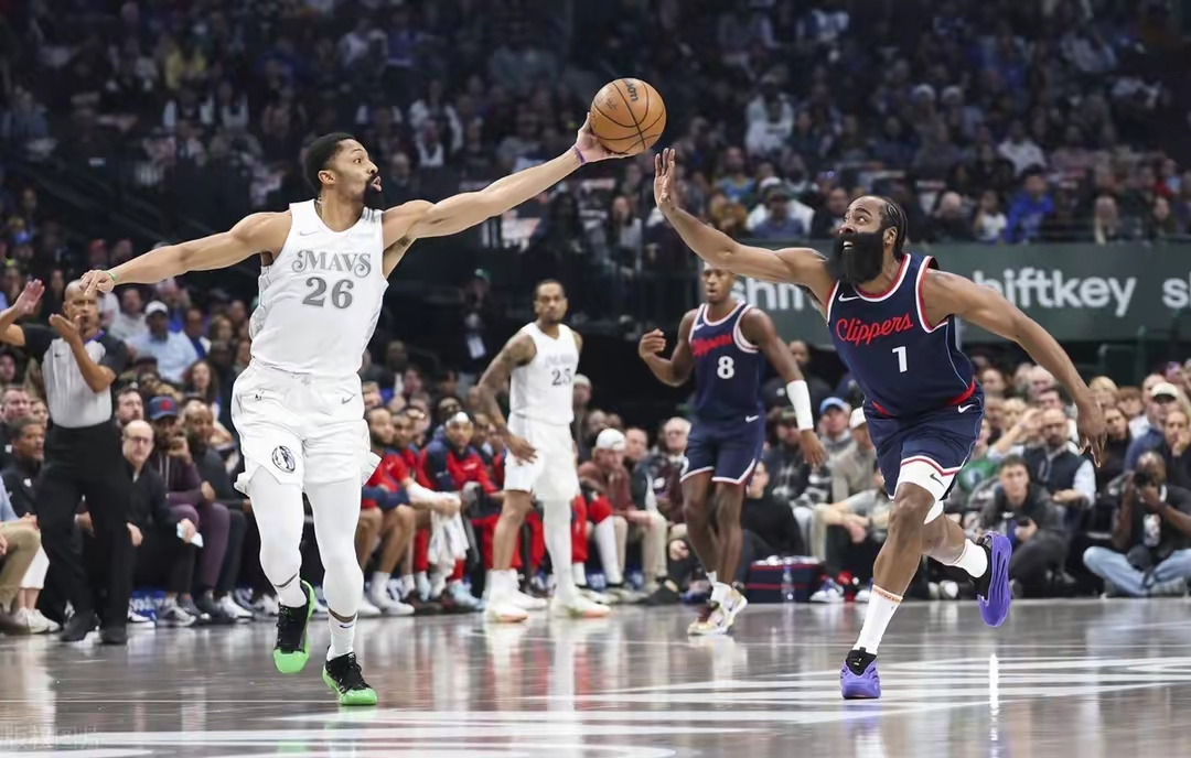 快船队主场大胜,实力再次展现的简单介绍 快船队主场大胜,实力再次展现的简单介绍